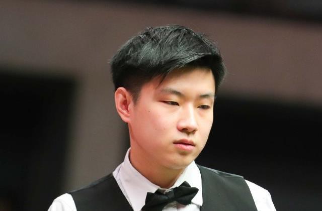 辽宁男篮90-79合肥狂风，威尔斯21+9布朗21分，国内球迷表现低迷