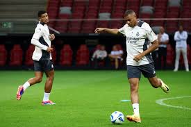 的支持是他 的支持是他